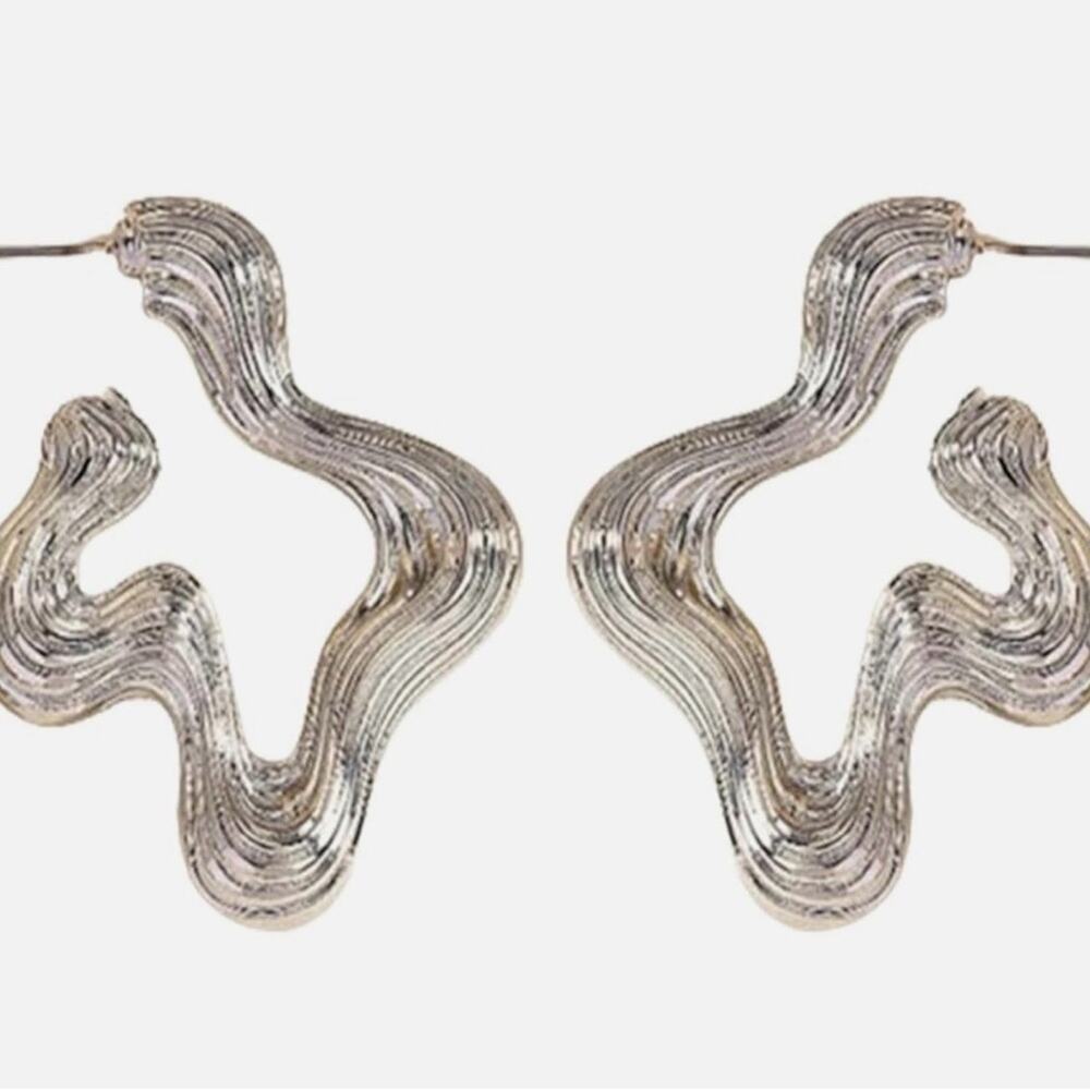 Textured Wavy Hoop Earrings